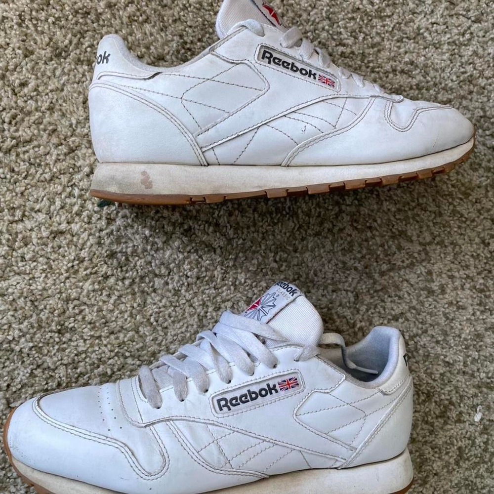 Reebok Classic Leather White Gum Sole Sneakers Mens 7.5 Retro Streetwear 059503